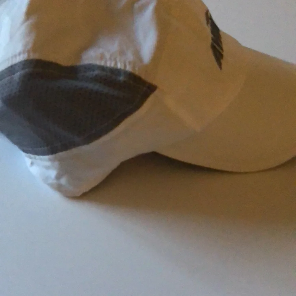 Cap performance womens new OSFM lightweight Avia white